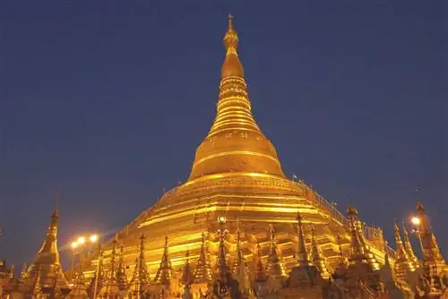 Шведагон Пайя ночью