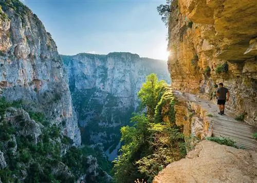 Национальный парк Викос-Аоос: духовность этого северо-западного греческого заповедника так же обогащает, как и вид его гор и ущелий.