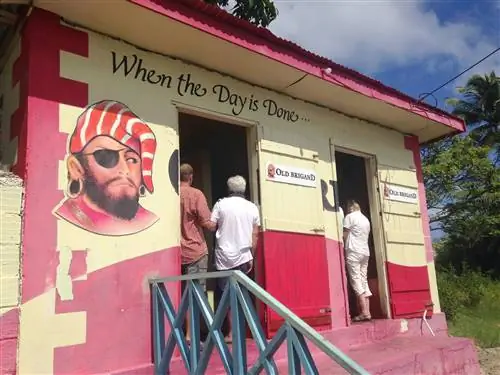 Магазин барбадосского рома, которым управляет тетя чемпиона Великобритании по боксу Найджел Бенн.