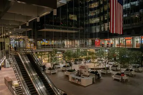 Skywalk соединяет многие здания в центре Миннеаполиса.