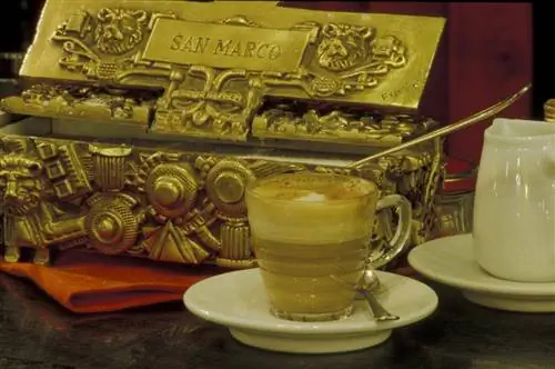 Кофе в Caffè San Marco в Триесте.