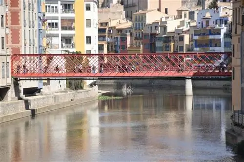 Pont de les Peixateries, спроектированный Эйфелем.