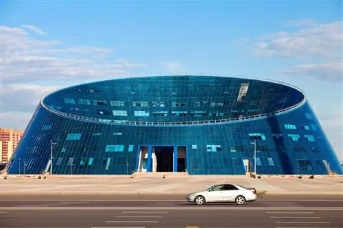 Шабыт, дворец искусств или собачья миска? Шабыт, дворец искусств или собачья миска?