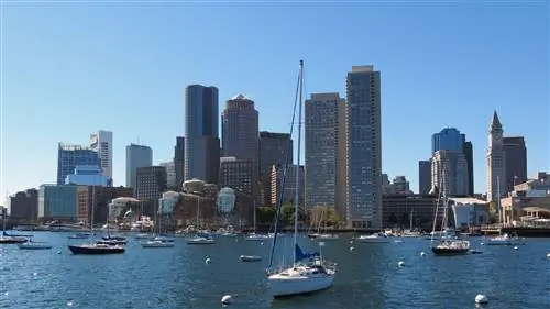 Бостон из гавани.