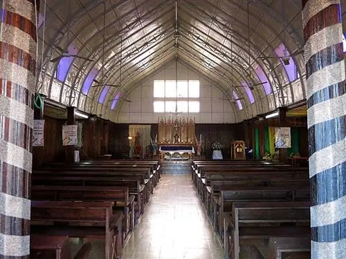 Металлическая церковь мистера Эйфеля была доставлена из Европы в Санта-Росалию в конце девятнадцатого века.