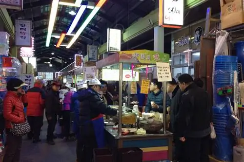 Рынок Намбу - отличное место, где можно купить лекарство от похмелья.