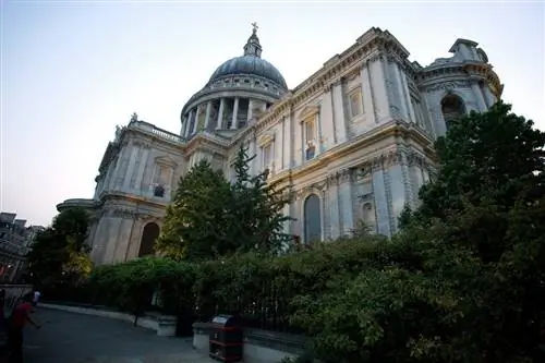 Собор Святого Павла на рассвете.