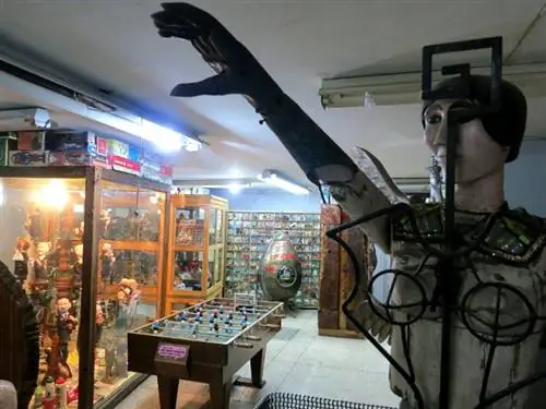 Все игрушки большие и маленькие можно найти в этом музее.