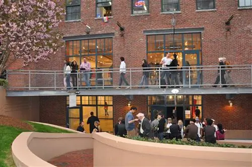 Открытые студии на Thayer Street.