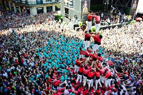 Castellers (человеческие башни) в последний день La Mercè.