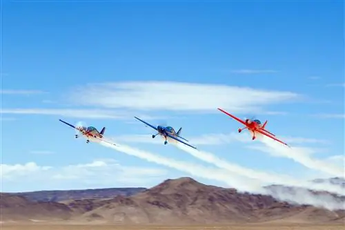 Трио пилотажных самолетов Sky Combat Ace. Изображение предоставлено SCA