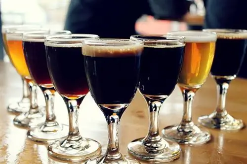 Пиво в Cascade Brewing. Изображение предоставлено Cascade Brewing Barrel House /
