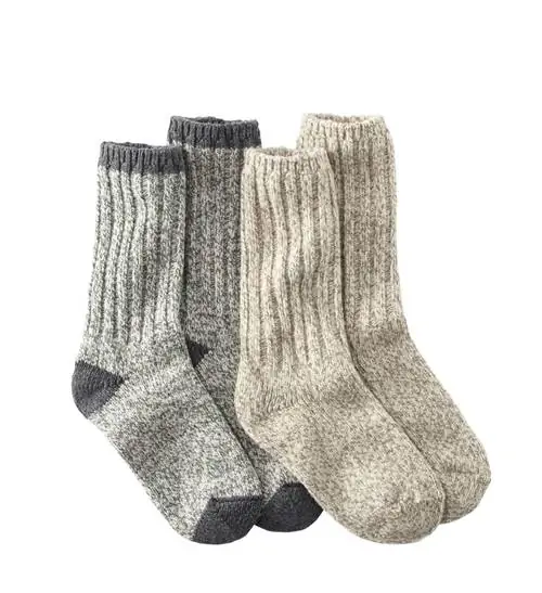 Носки L. L. Bean Merino Wool Ragg в бальзамово-сером цвете на белом фоне