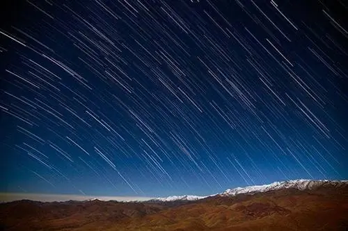 Особенности - Звездный дождь в пустыне