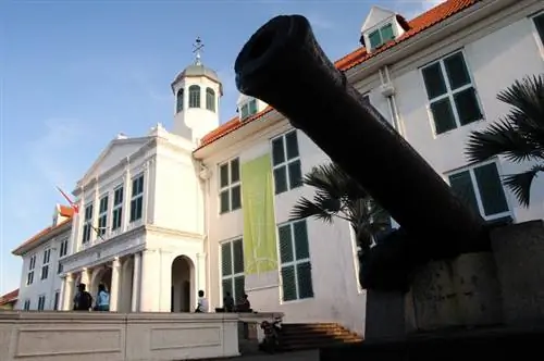 Площадь Фатахиллах, Джакарта.