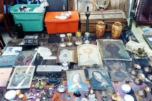 Широкий ассортимент товаров продается на рынке Лагунилья.