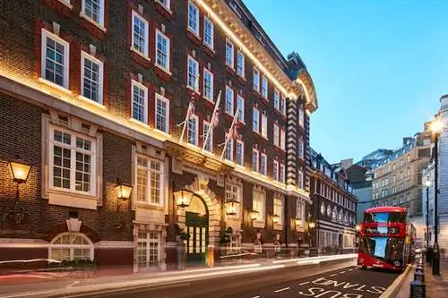 Остановитесь в бывшем доме правопорядка в Лондоне в отеле Great Scotland Yard