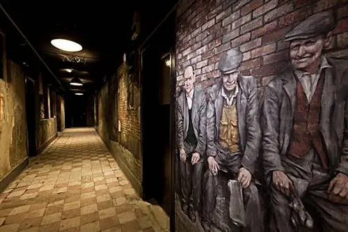 Многие живые квесты в Будапеште проходят в атмосферных старых многоквартирных домах. Изображение предоставлено TRAP.