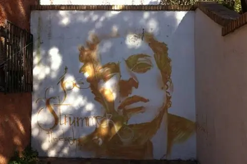 Особенности - Уличное искусство Гранады5/Брендан Сейнсбери