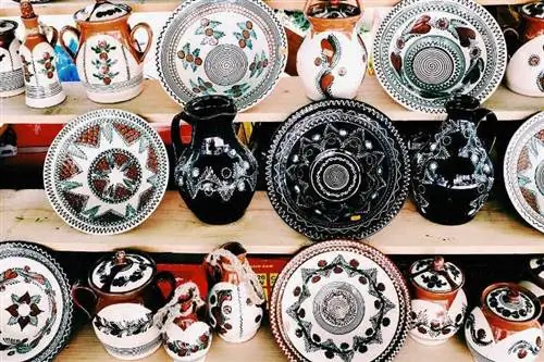 Традиционная керамика.