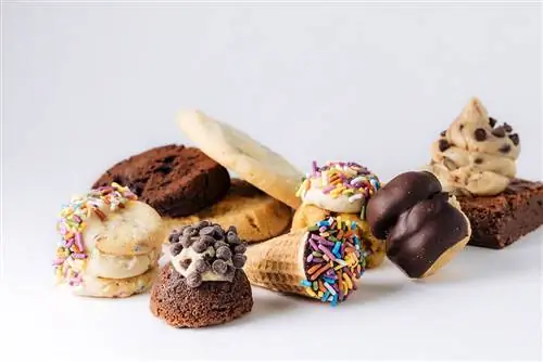 Съедобные трюфели, печенье, пирожные и конусы