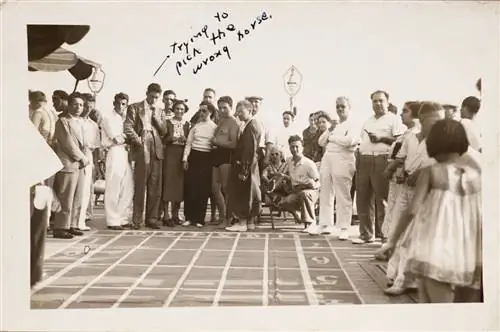 Дж. Д. Сэлинджер на палубе M. S. Кунгсхольм, 1941 г.