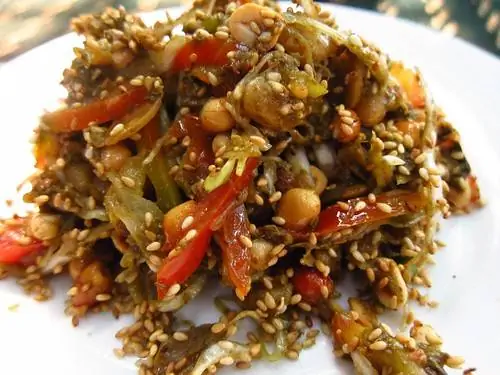 Салат из чайных листьев