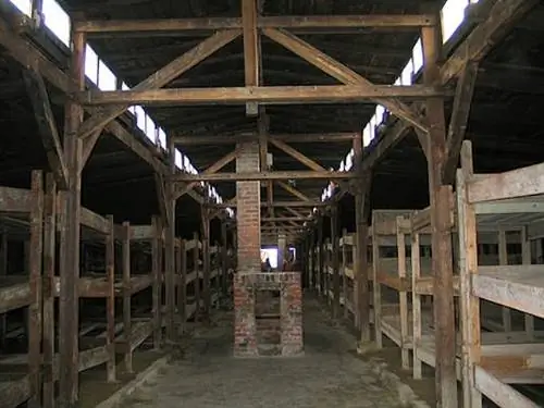 Отдавая дань уважения: где посетить знаменитые мемориалы