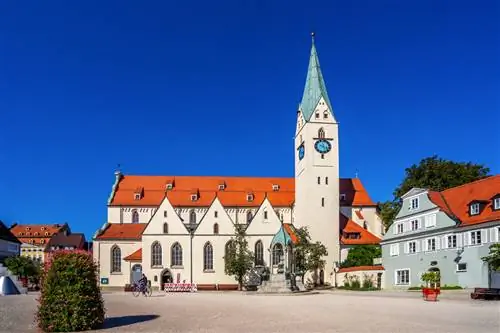 10. Площадь Святого Манг