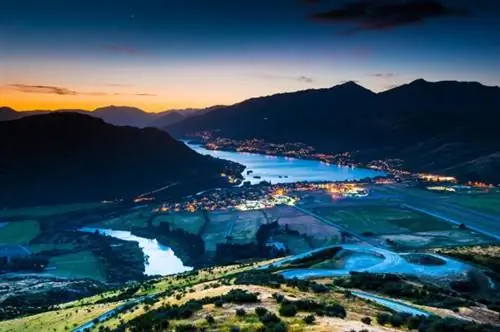 15 мест, куда можно безопасно поехать в одиночку