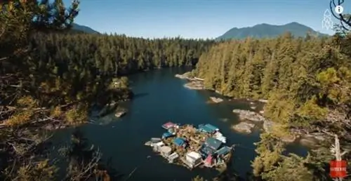 Искусство спускаться - Плавучий дом