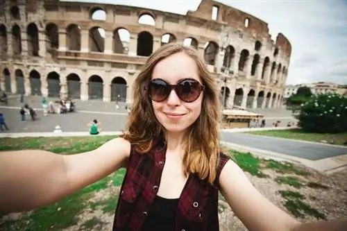 Фотомотив номер 1 в отпуске: Селфи вместо вида