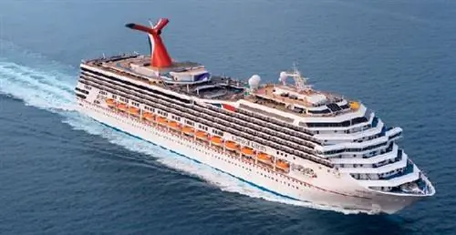 Круиз отменен из-за пожара