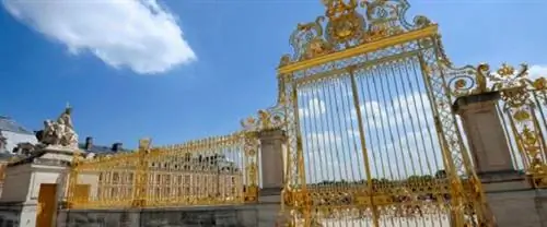 Роскошный отель в замке - Отель запланирован в резиденции Короля-Солнца