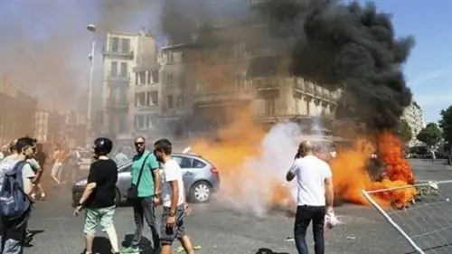 Беспорядки во Франции: протесты против Uber-Pop набирают обороты
