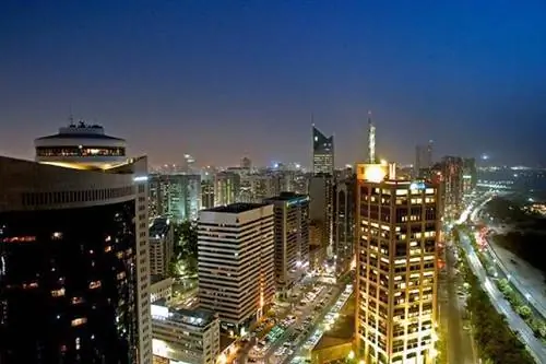 Абу-Даби: противоречивый город-государство