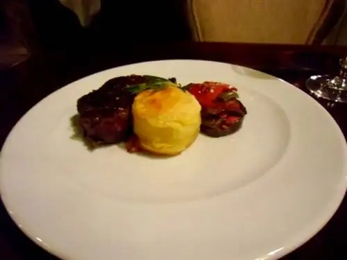 Филе было единственным мясным блюдом, которое мы попробовали.