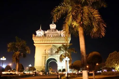 Посещение Вьентьяна в Лаосе