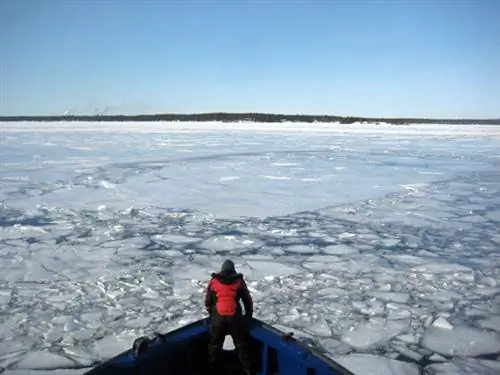 Icebreaker_ship_laponia
