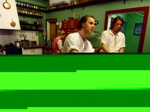 Расмус и Маркус готовят знаменитые конфеты Gränna.