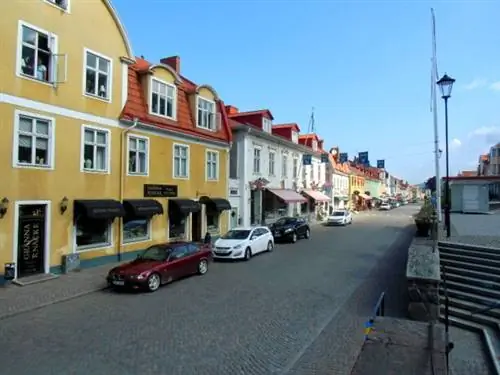 Главная улица Гренны