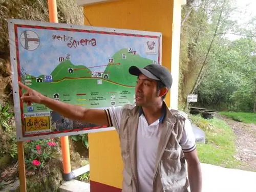 Алекс дает нам объяснения о парке