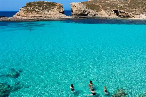 Голубая лагуна Кумино Мальта