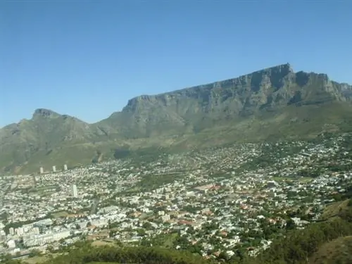 Мифическая Столовая гора - самое известное изображение Кейптауна.