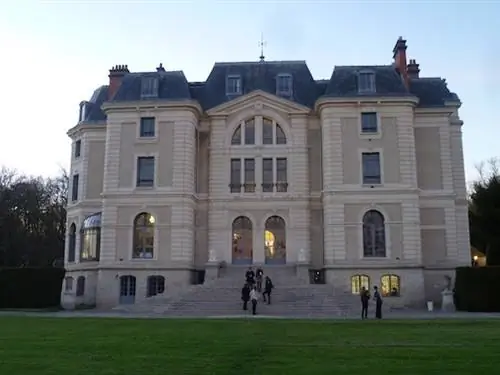 Роскошь спать в замке