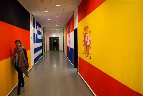Коридор с флагами на стадионе PGE Arena Gdansk