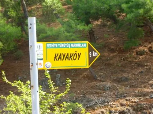 Начало Ликийского маршрута на окраине Фетхие.