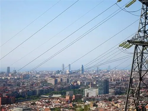 Смотровая площадка, средневековый замок и легенда о Тадж-Махале в Барселоне