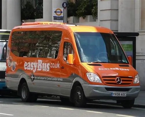 1110px-Arriva_0310_on_easyBus