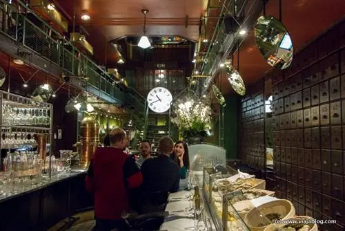 Ресторан La Quincaillerie Брюссель